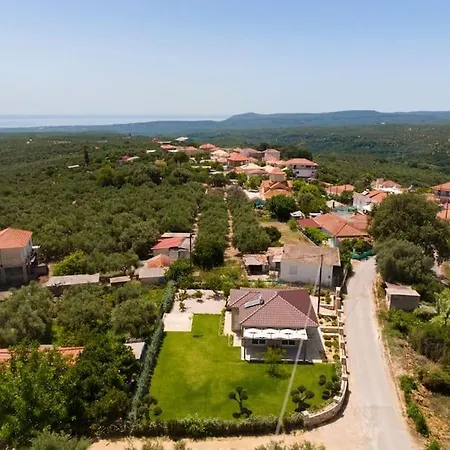 Dimitra's Sunny Mirsinochori